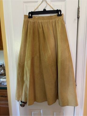 Bushwacker USA Women's Midi Skirt in Tan